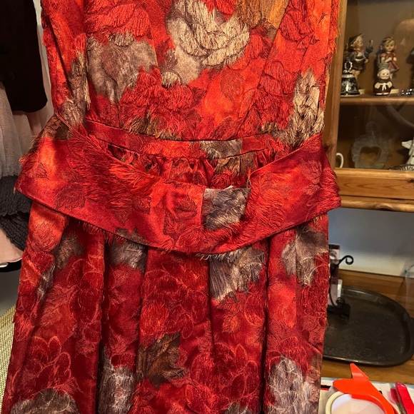 Custom Made-1960's Vintage Gown & Clutch - Picture 8 of 14